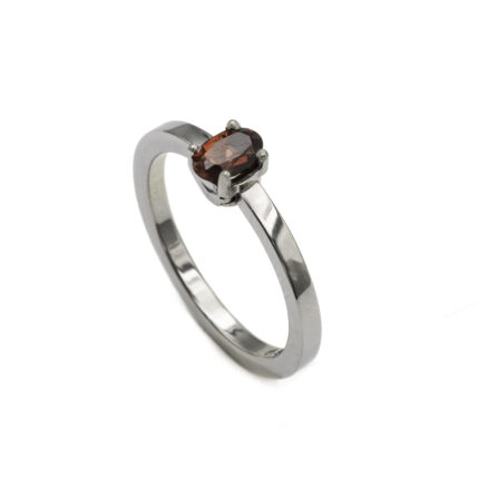Bague en acier & grenat M